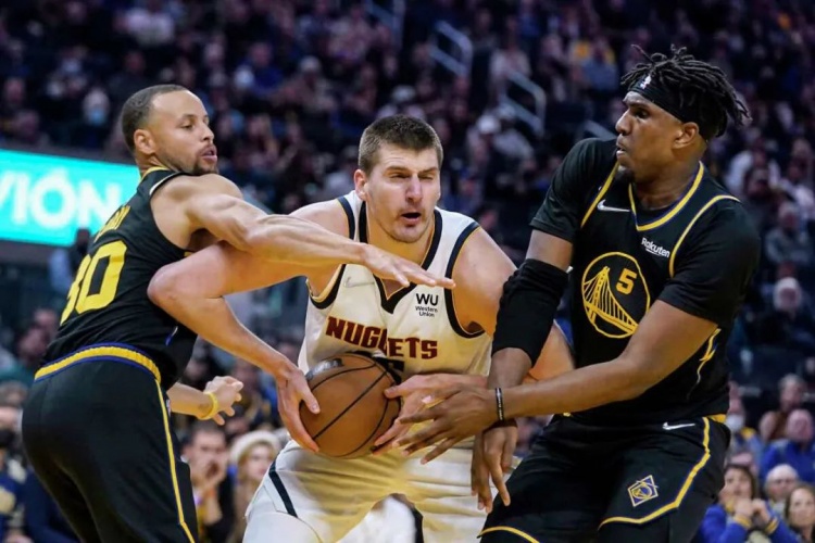 写进纪录簿 写进纪录簿